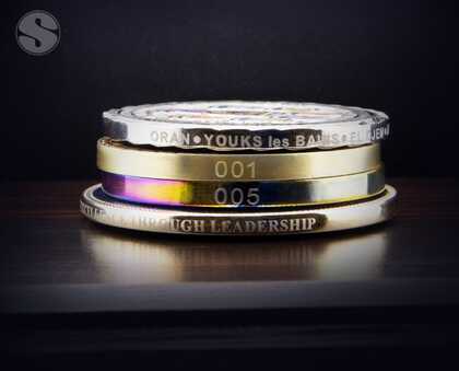Edge-engraving Edge-engraving